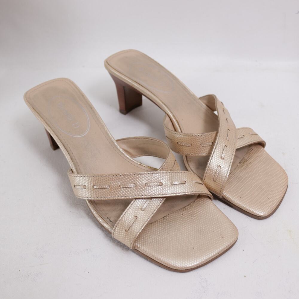 Michelle D Sandals 6 Beige Leather Topstich Cross Strap Block Heel